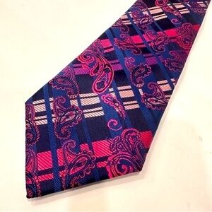 Men’s paisley plaid neck Tie Pink Navy Blue Paisley Plaid Silk Standard Size
